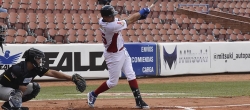 Hernán Pérez firmó con Hanwha Eagles
