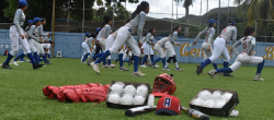 Tigres de Aragua entrega donativo a AsoSoftbol de Aragua