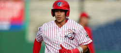 Ricardo Rosario con otro juego multi imparables