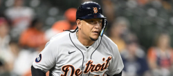 Miguel Cabrera empató el 18vo puesto en hits conectados